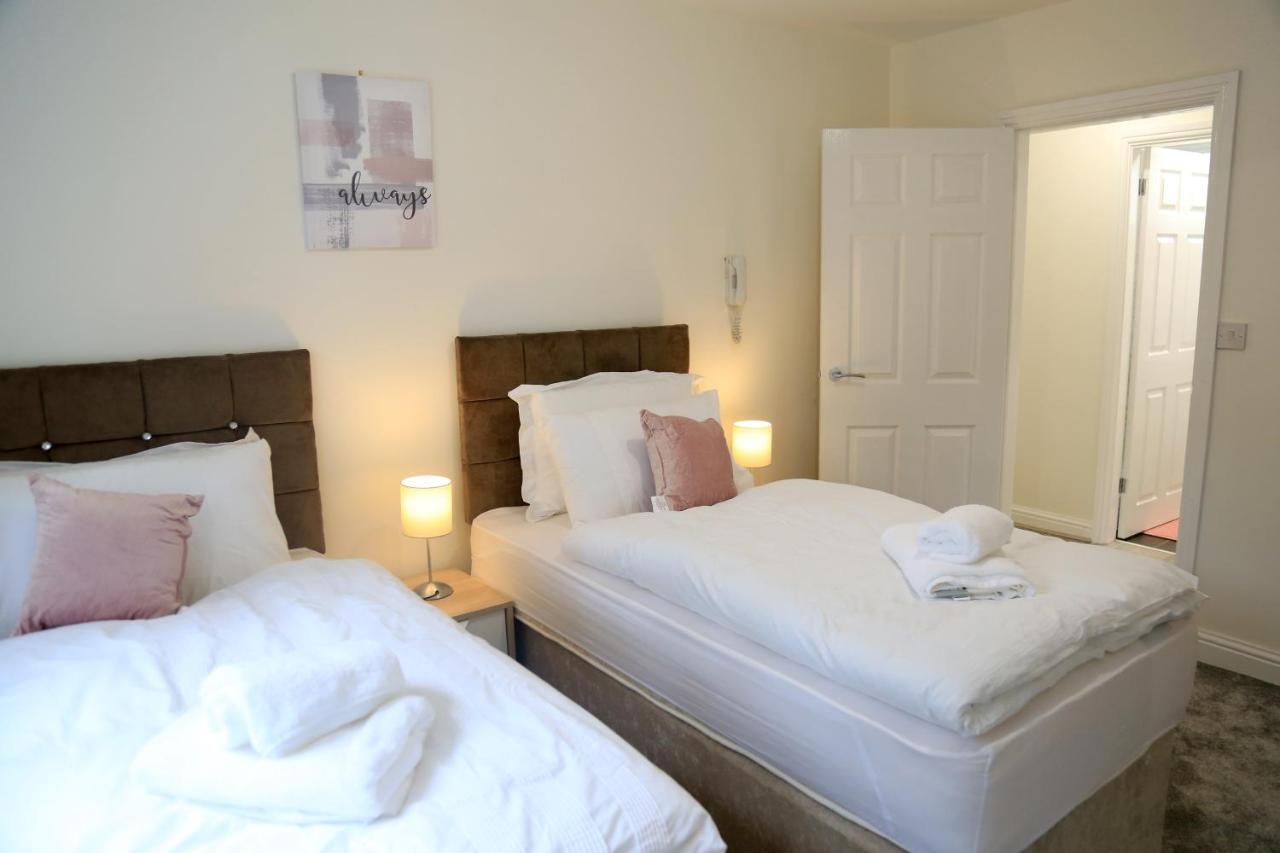 Gorgeous Ground Floor Apartment + Free Parking Манчестър Екстериор снимка