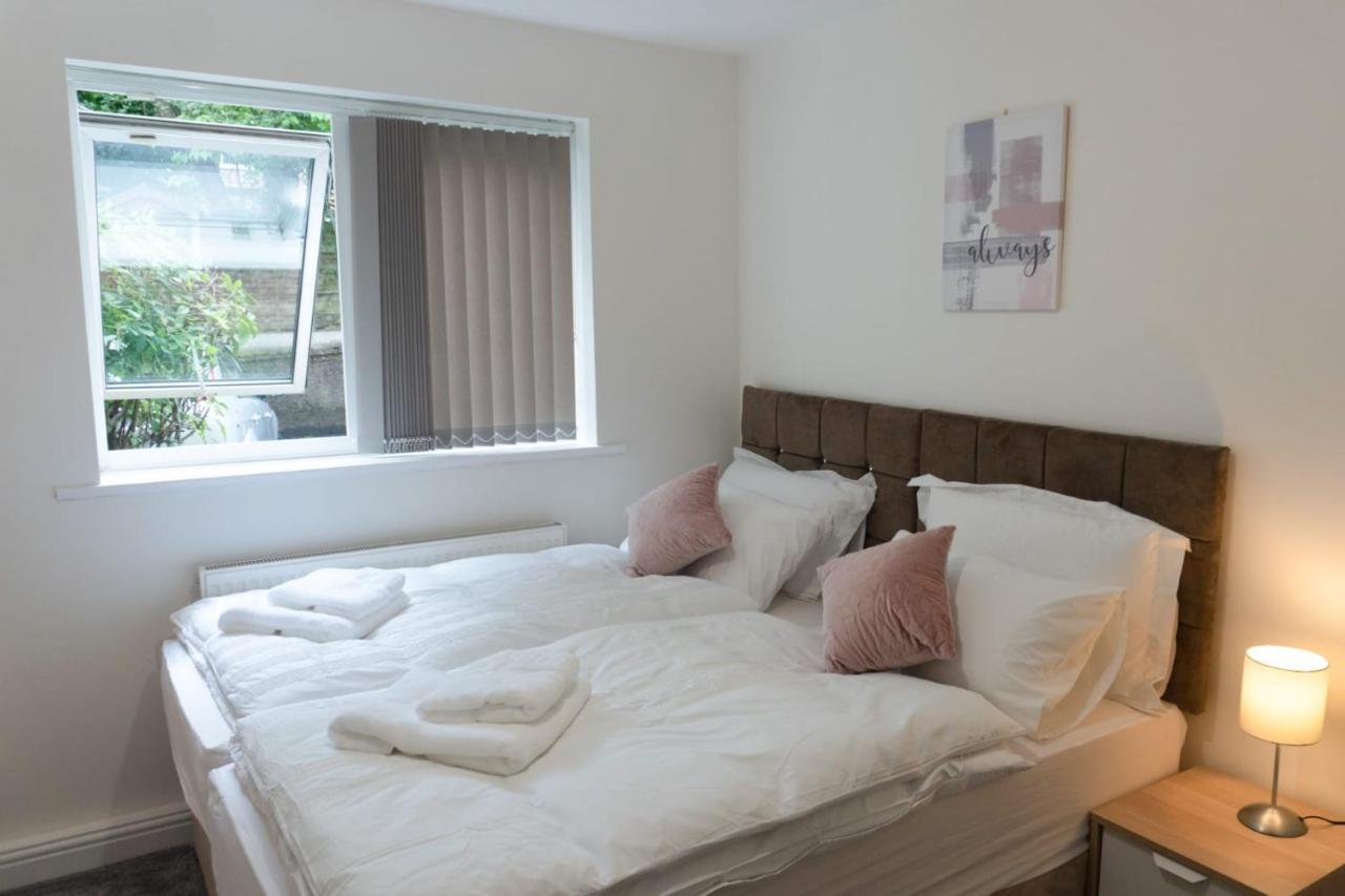 Gorgeous Ground Floor Apartment + Free Parking Манчестър Екстериор снимка